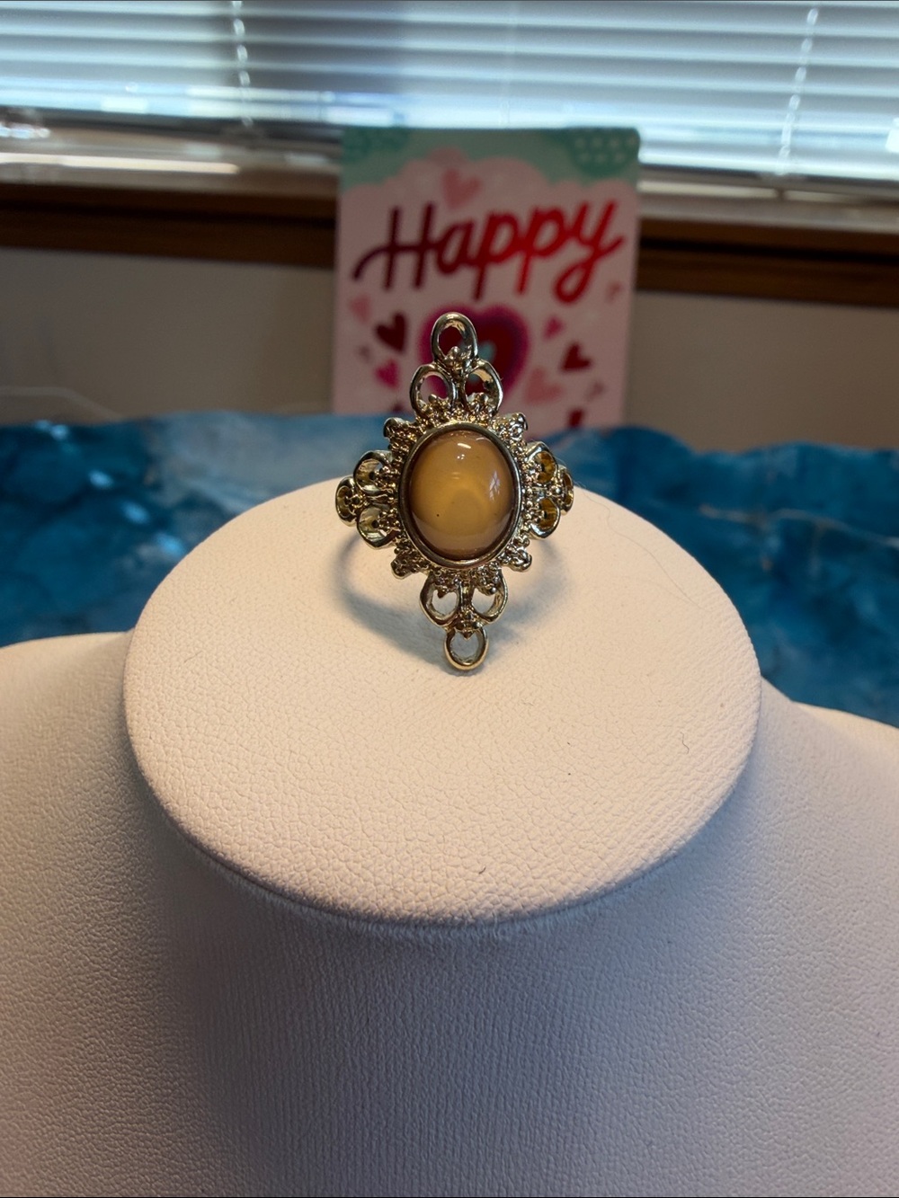 Dainty Filigree ring size 8